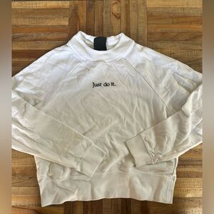 White nike crew neck, good condition